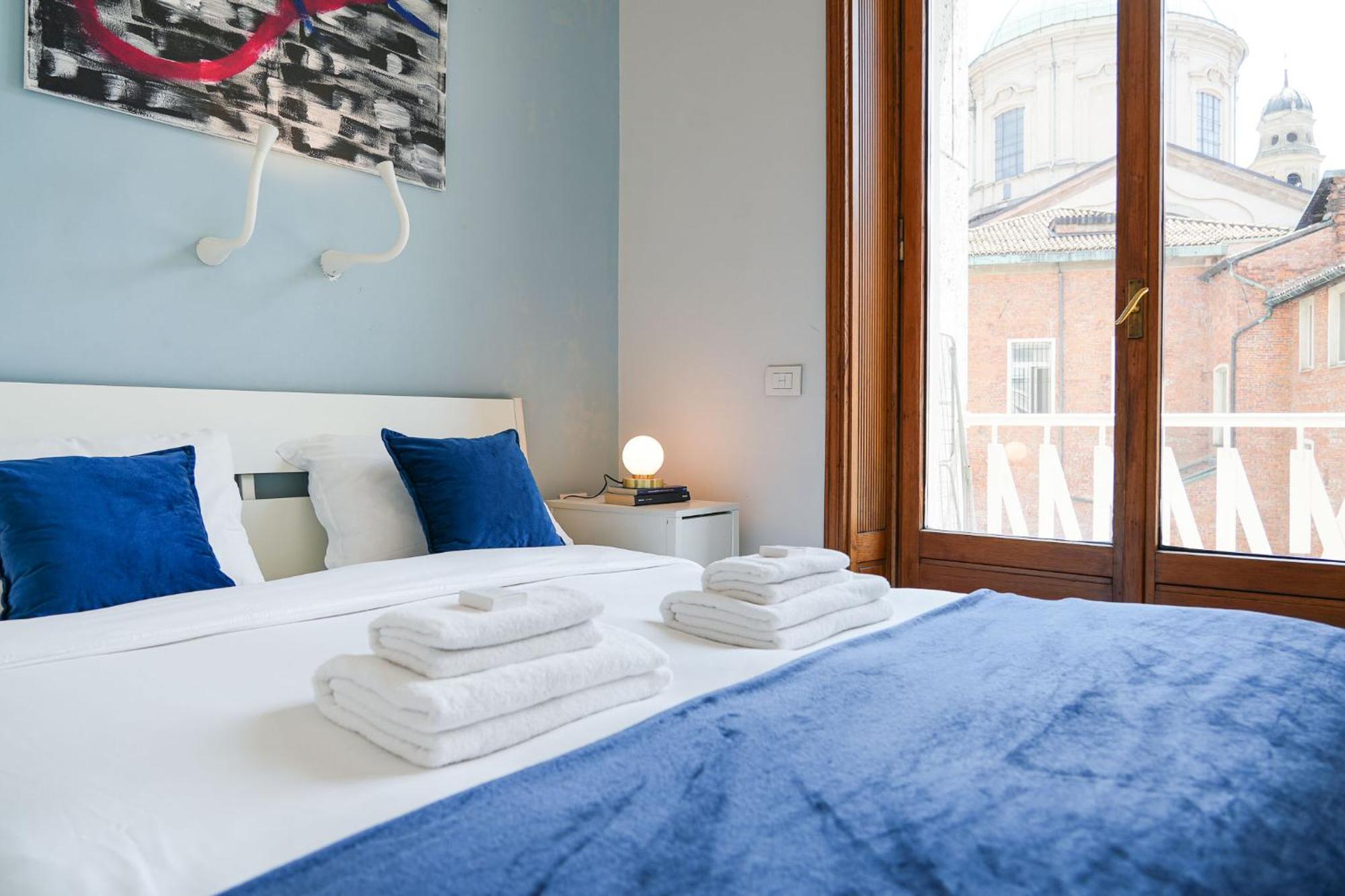 Duomo Center Apartment Milan Bagian luar foto